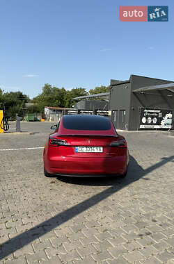 Седан Tesla Model 3 2021 в 