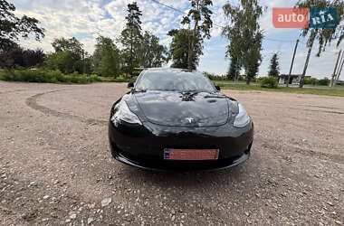 Седан Tesla Model 3 2020 в 