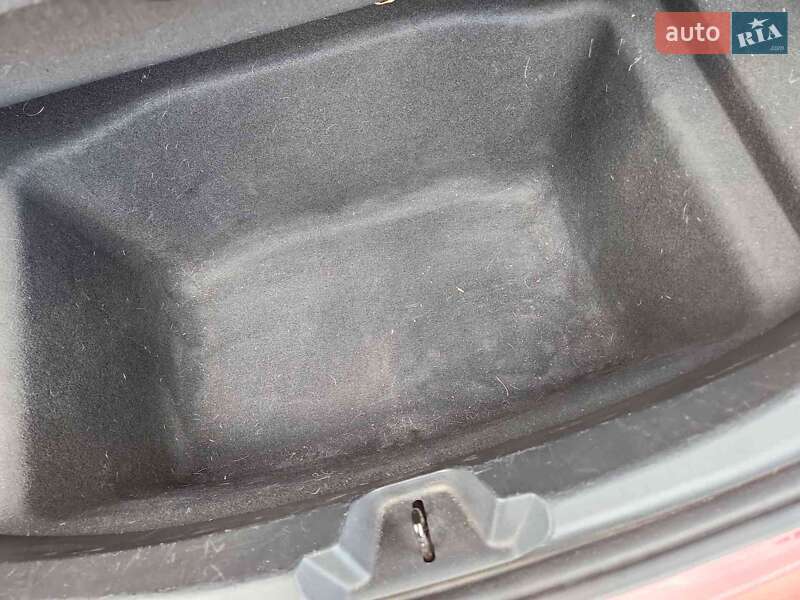 Седан Tesla Model 3 2018 в Ивано-Франковске