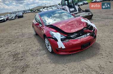 Седан Tesla Model 3 2018 в 