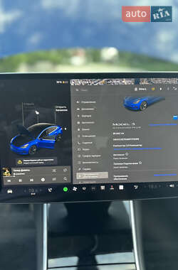 Седан Tesla Model 3 2019 в 