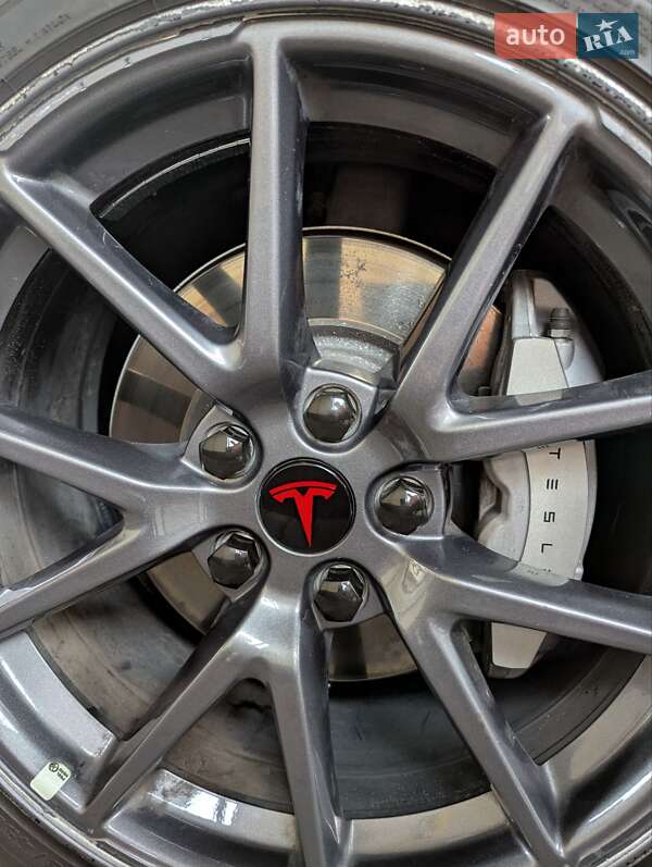 Седан Tesla Model 3 2022 в Харькове