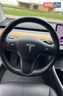 Седан Tesla Model 3 2018 в 