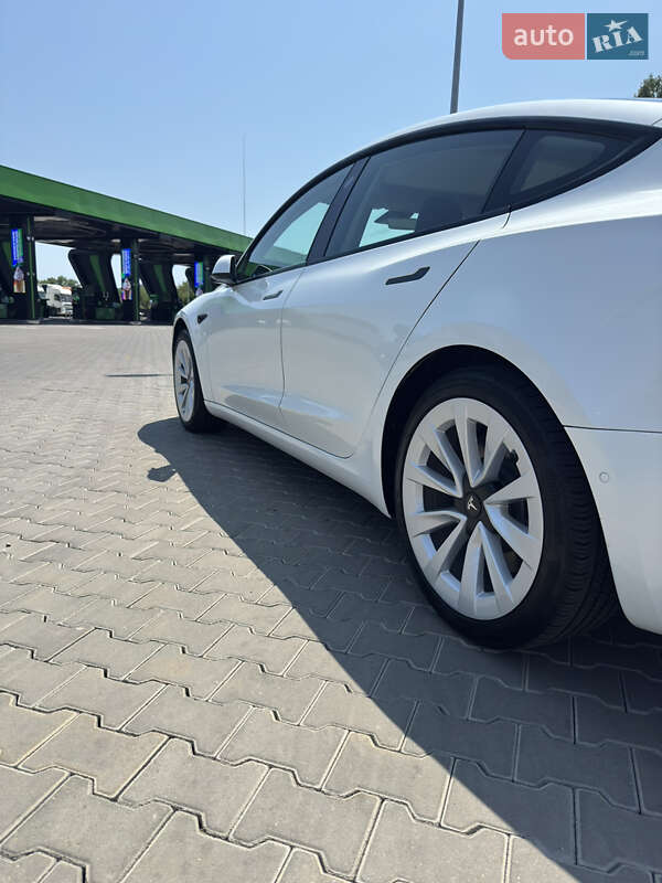 Седан Tesla Model 3 2022 в Одесі