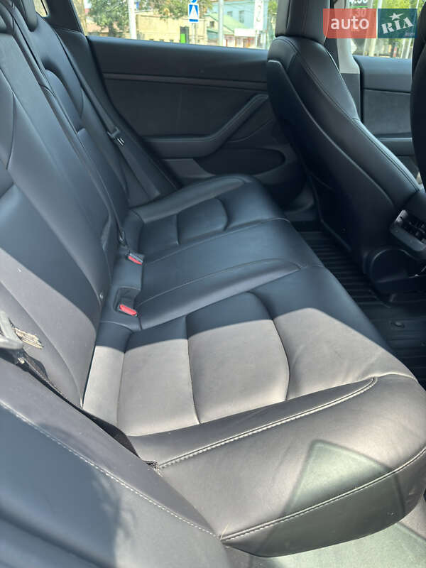 Седан Tesla Model 3 2022 в Одесі