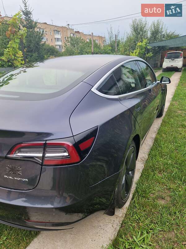 Седан Tesla Model 3 2019 в Кам'янець-Подільському