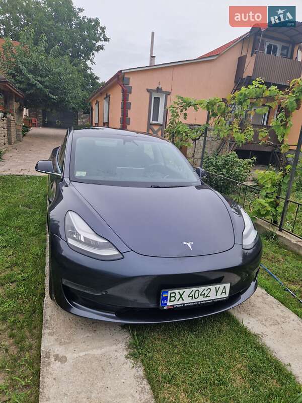 Седан Tesla Model 3 2019 в Кам'янець-Подільському