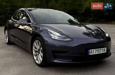 Седан Tesla Model 3 2019 в Киеве