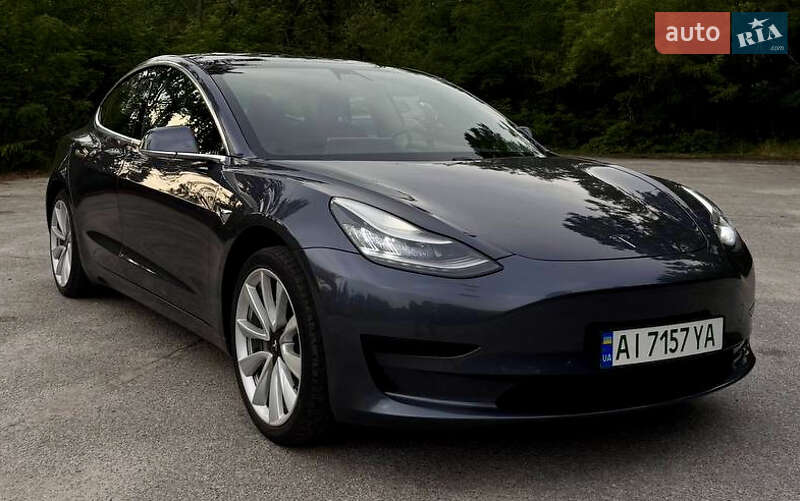 Tesla Model 3 2019