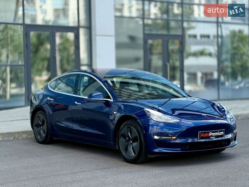 Седан Tesla Model 3 2018 в Харькове