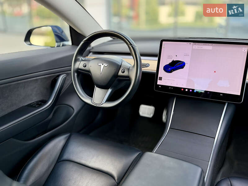 Седан Tesla Model 3 2018 в Харькове