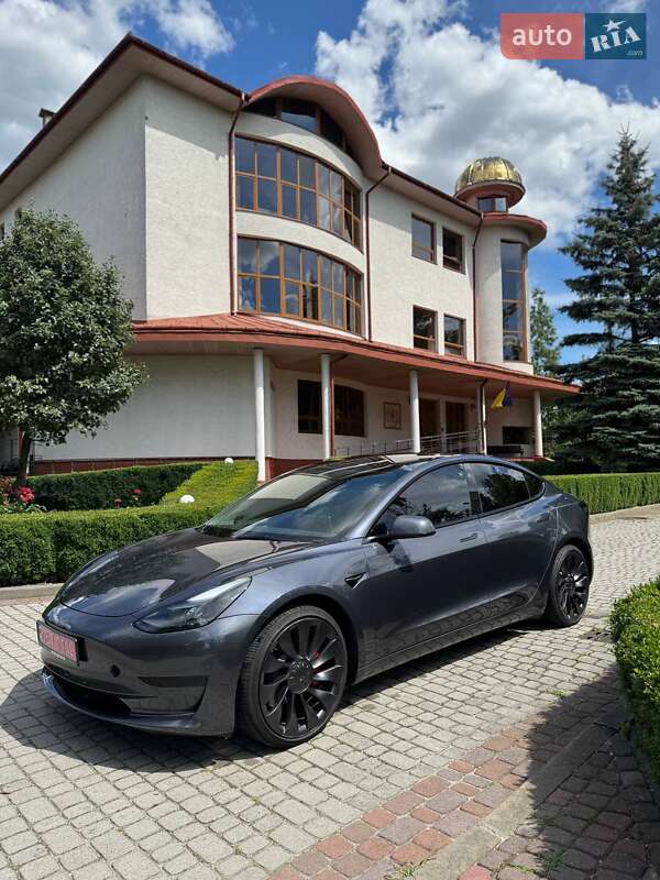 Tesla Model 3 2023