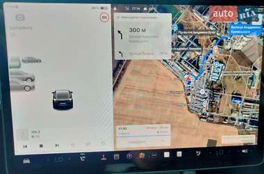 Седан Tesla Model 3 2023 в 