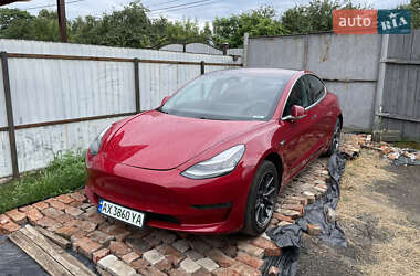 Седан Tesla Model 3 2019 в Сумах