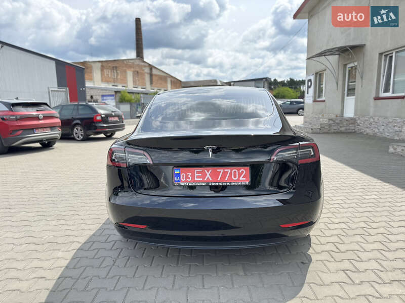 Седан Tesla Model 3 2019 в Луцке