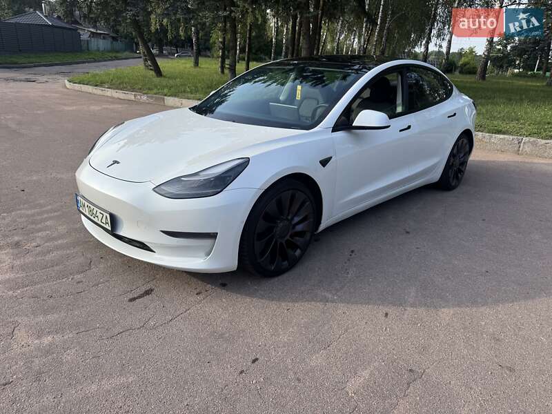 Tesla Model 3 2021