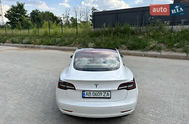 Седан Tesla Model 3 2019 в 