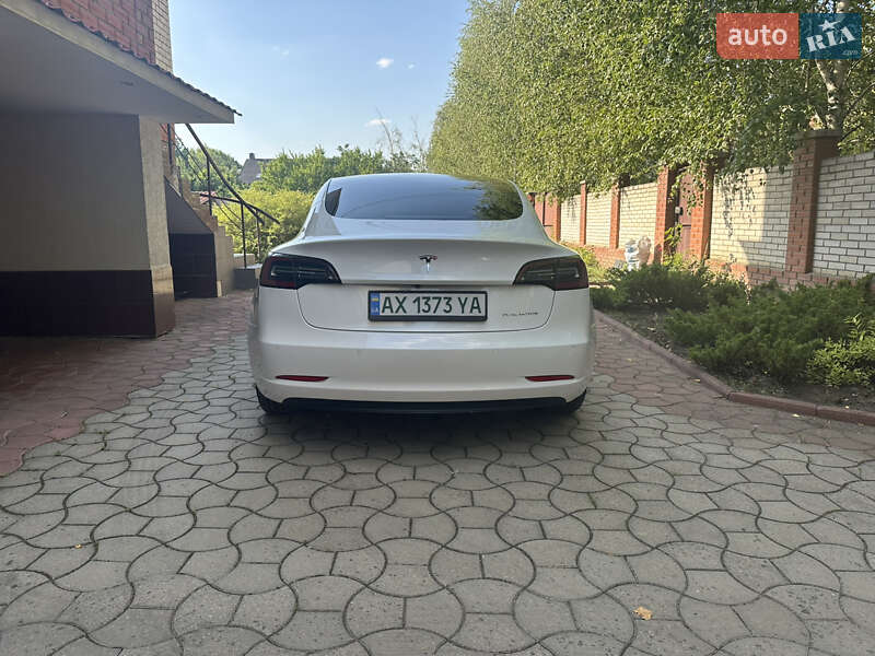 Седан Tesla Model 3 2022 в Харькове