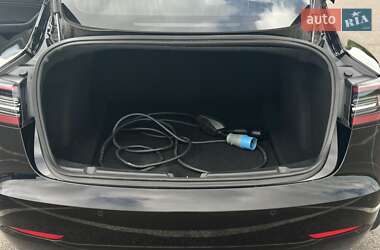 Седан Tesla Model 3 2019 в 