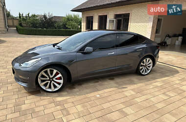 Седан Tesla Model 3 2019 в 