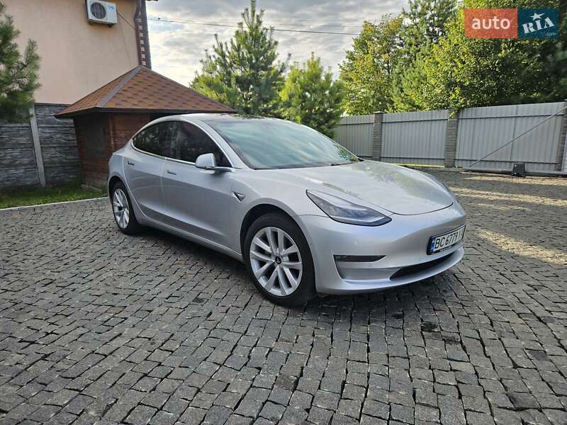 Tesla Model 3 2018