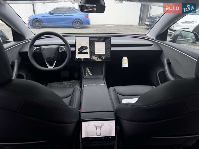 Седан Tesla Model 3 2024 в Киеве