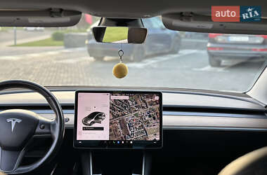 Седан Tesla Model 3 2018 в 
