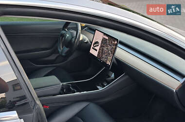 Седан Tesla Model 3 2018 в 