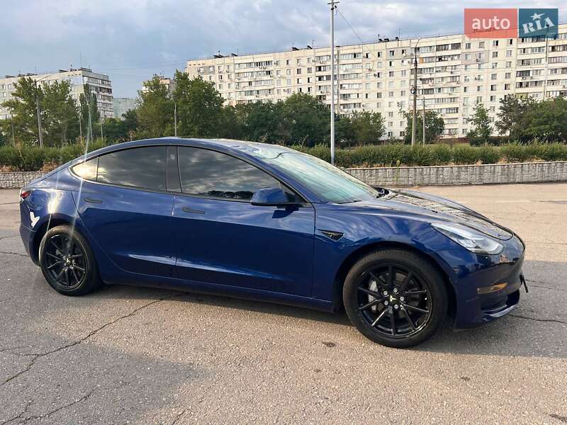 Седан Tesla Model 3 2018 в Запорожье