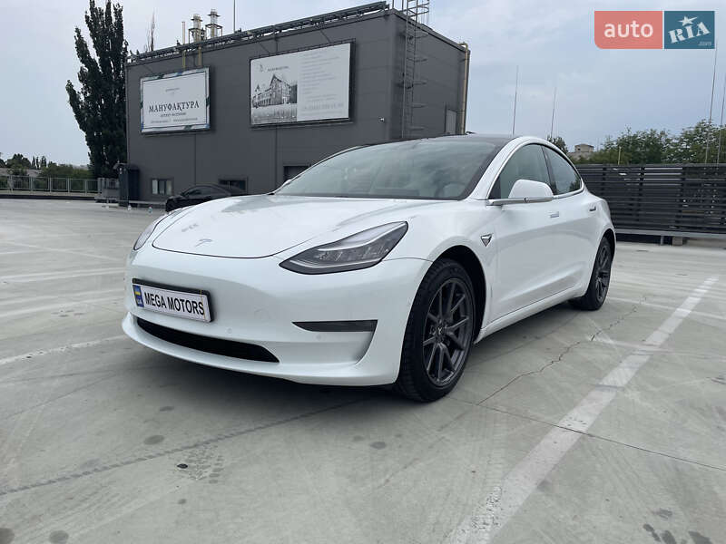 Tesla Model 3 2019
