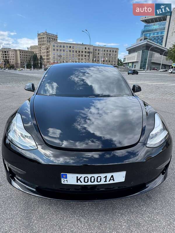 Седан Tesla Model 3 2019 в Харькове