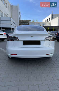Седан Tesla Model 3 2019 в 