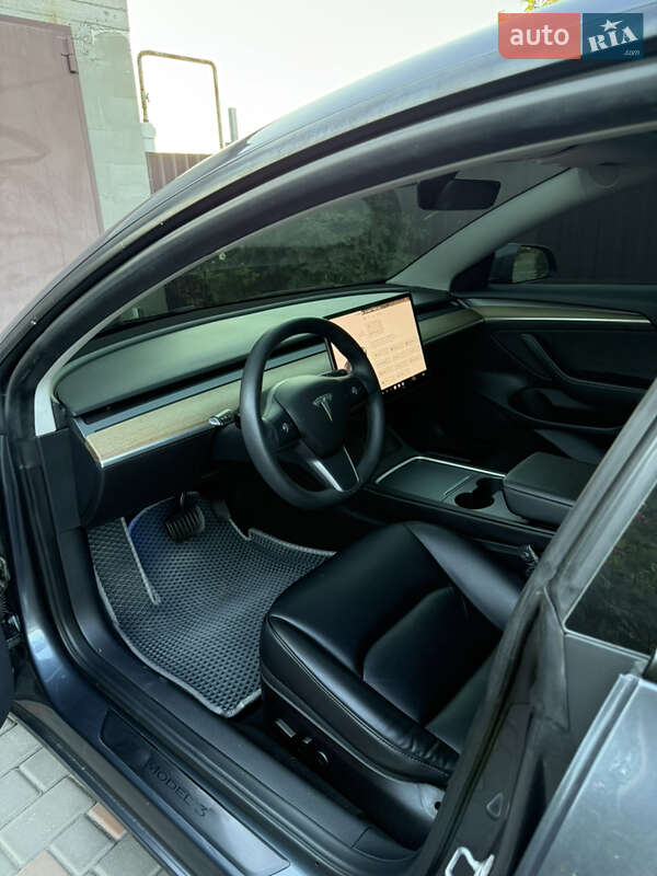 Седан Tesla Model 3 2021 в Одесі