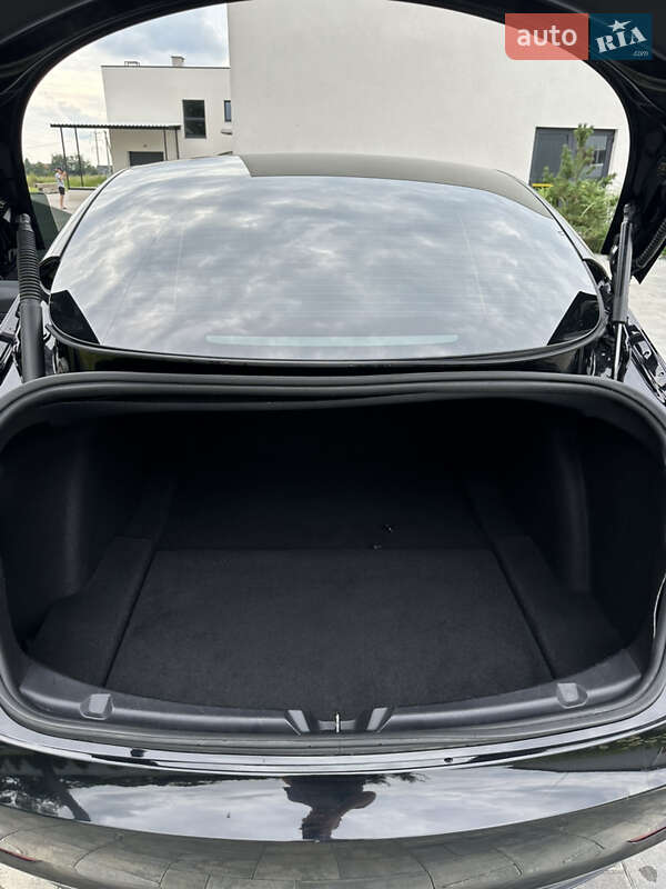 Седан Tesla Model 3 2022 в Луцьку