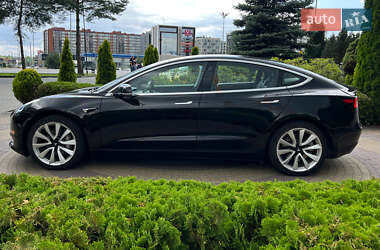 Седан Tesla Model 3 2018 в 