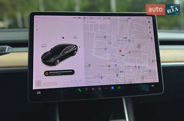 Седан Tesla Model 3 2018 в 