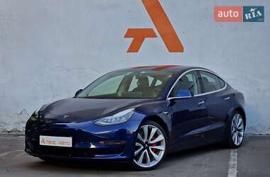 Седан Tesla Model 3 2018 в Одесі