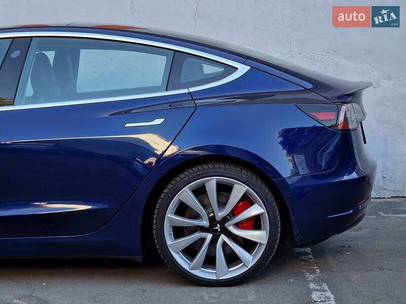 Седан Tesla Model 3 2018 в Одесі фото 22 Седан Tesla Model 3 2018 в Одесі