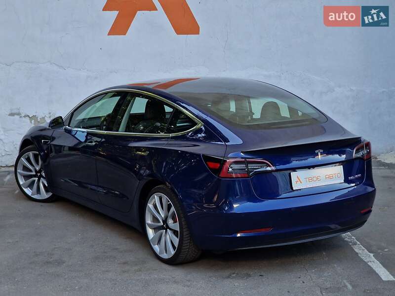 Седан Tesla Model 3 2018 в Одесі фото 28 Седан Tesla Model 3 2018 в Одесі