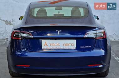 Седан Tesla Model 3 2018 в 