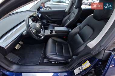 Седан Tesla Model 3 2018 в 
