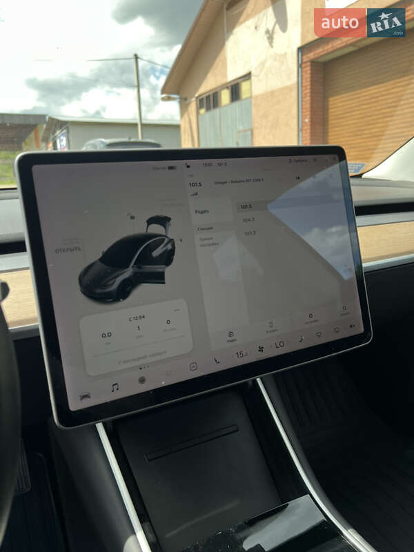 Седан Tesla Model 3 2019 в Ивано-Франковске