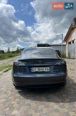 Седан Tesla Model 3 2019 в 