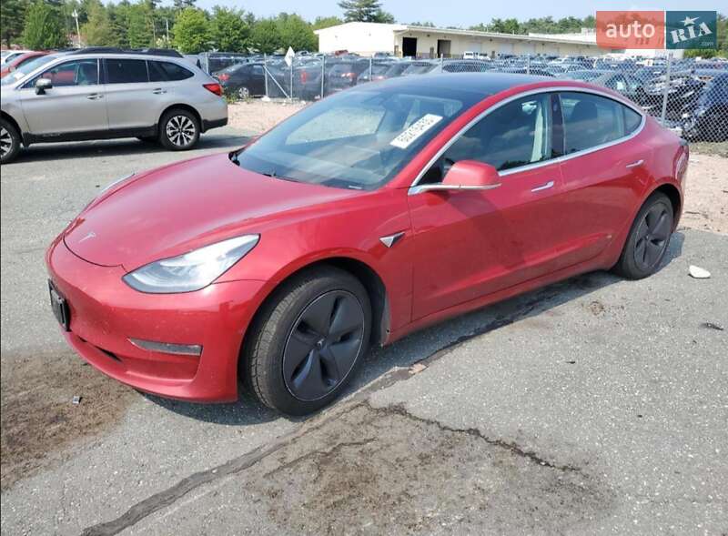 Tesla Model 3 2020