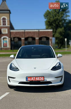 Седан Tesla Model 3 2019 в 