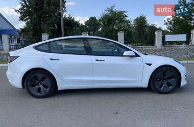 Седан Tesla Model 3 2021 в 
