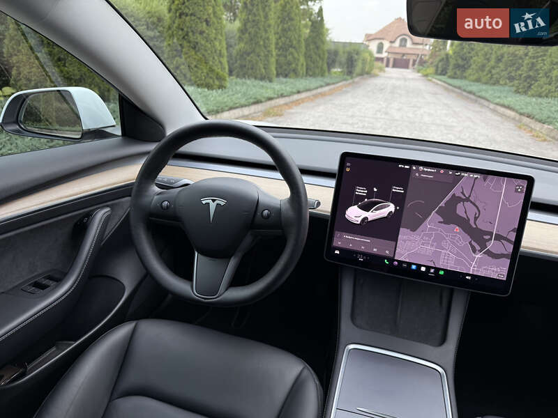 Седан Tesla Model 3 2021 в Днепре