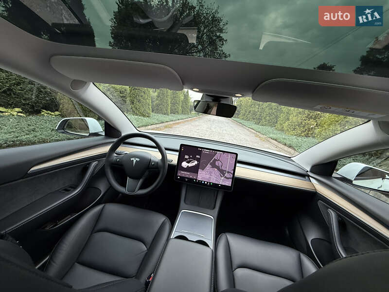 Седан Tesla Model 3 2021 в Днепре