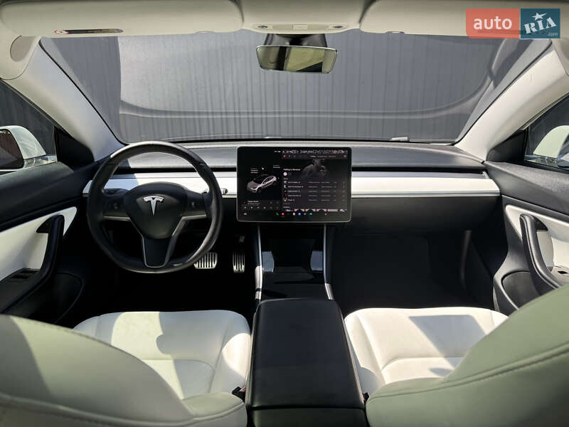 Седан Tesla Model 3 2020 в Белой Церкви