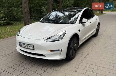 Седан Tesla Model 3 2021 в Львові
